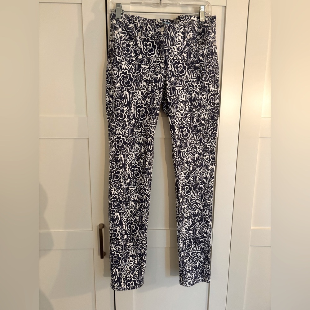 J McLaughlin Denim Pattern Pants Size 6 White and Blue